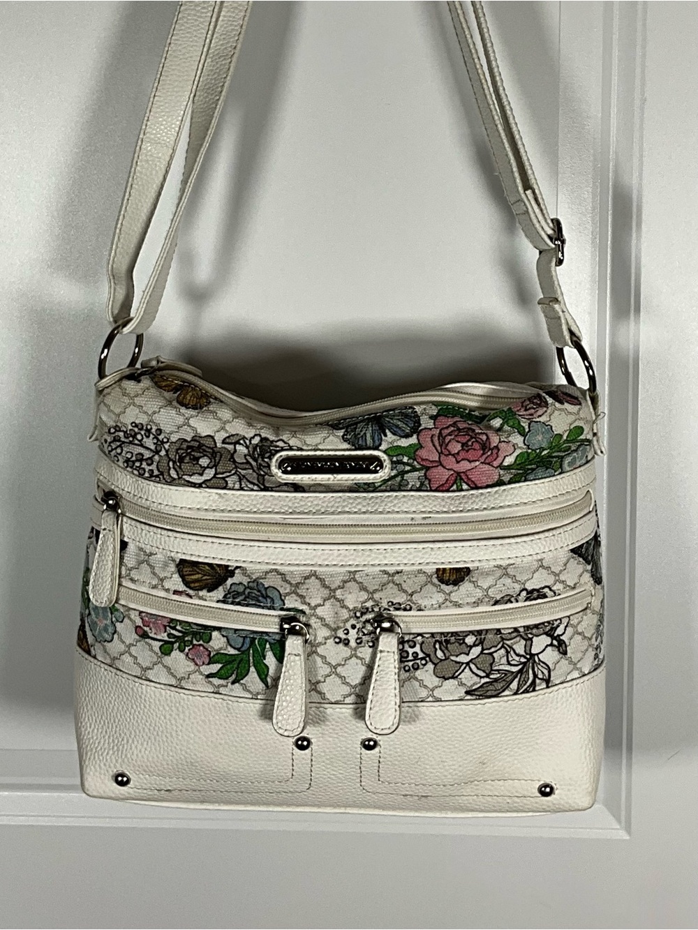 Stone Mountain Floral Butterfly Crossbody Bag White Canvas Triple Zip
